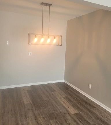 3rd image of 847 S Lake Park Ave #16794312