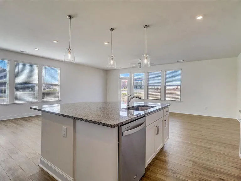 Montera at Sherrills Ford — Photo 25
