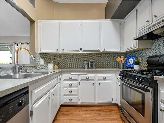 5th image of 345 Avocado St #201A-1