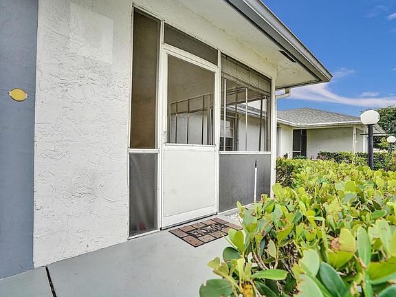 4th image of 5463 Crystal Anne Drive