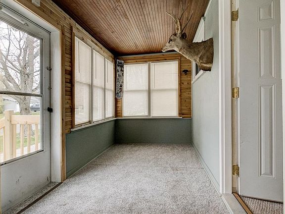 3rd image of 400 Elizabeth Ave