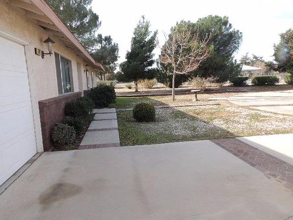 5th image of 10417 Cottonwood Ave