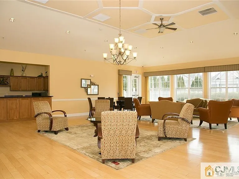 2224 Edward Stec Blvd — Photo 29