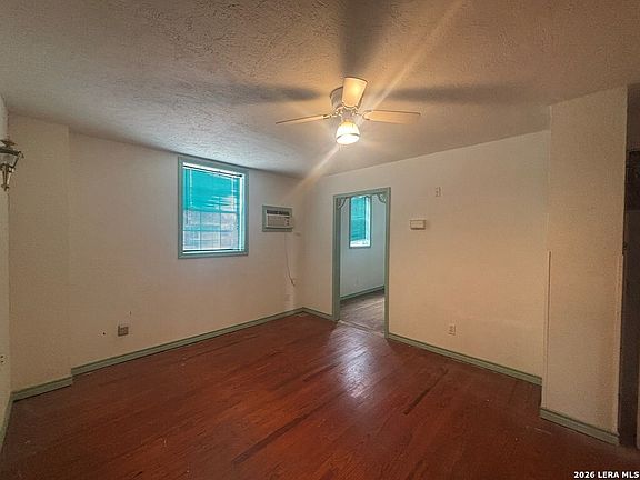 4th image of 619 Second St