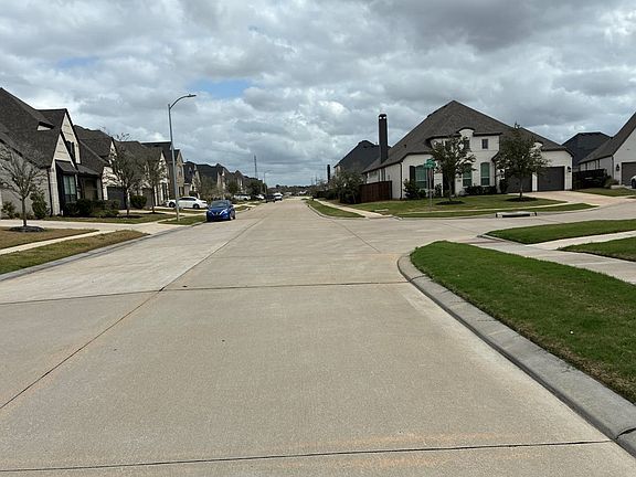 4th image of 7022 San Bernard Trl