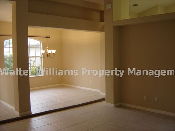 4th image of 43 Whispering Pine Dr