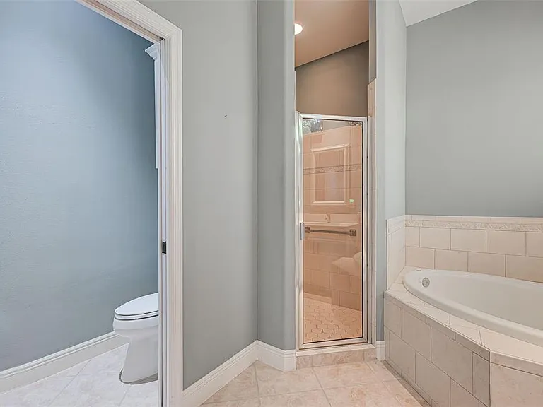 354 Melrose Ct — Photo 27