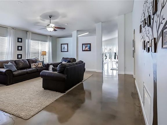 5th image of 15914 Bay Vista Dr
