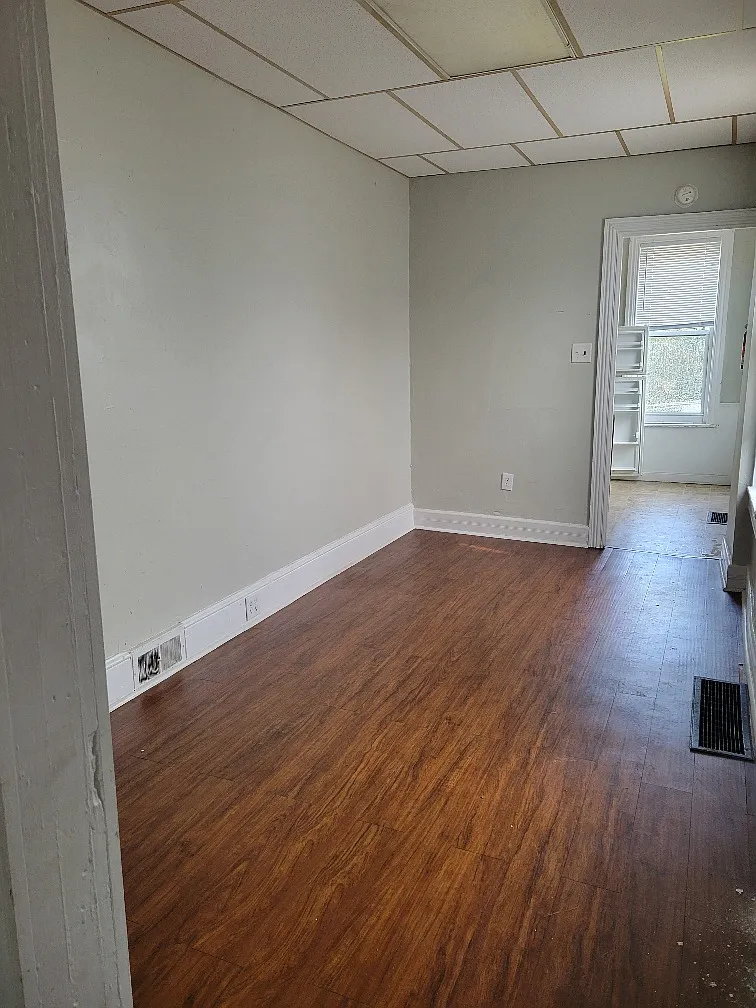 3 bed, 1128 sqft, $1,325 — Photo 3