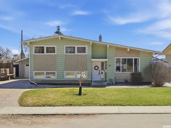 148 Maclean CRESCENT, Saskatoon, SK S7J 2R7