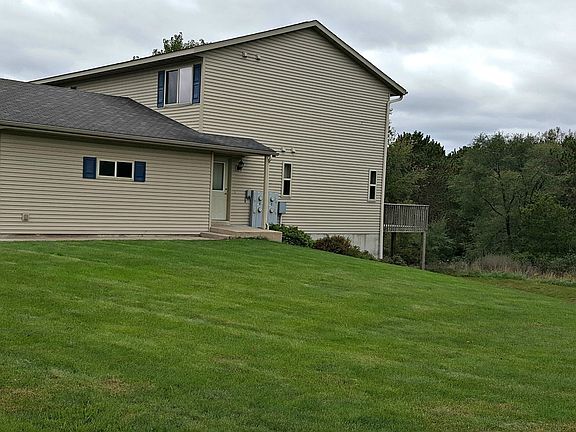 5th image of 388 Red Cedar St #389-1
