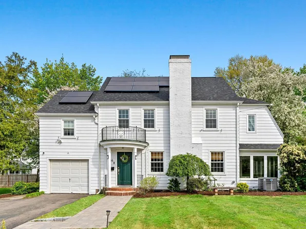 34 Bonny View Road, West Hartford, CT 06107