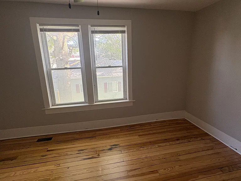 130 S Scott St — Photo 16