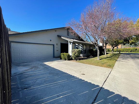 2nd image of 4059 Gray St