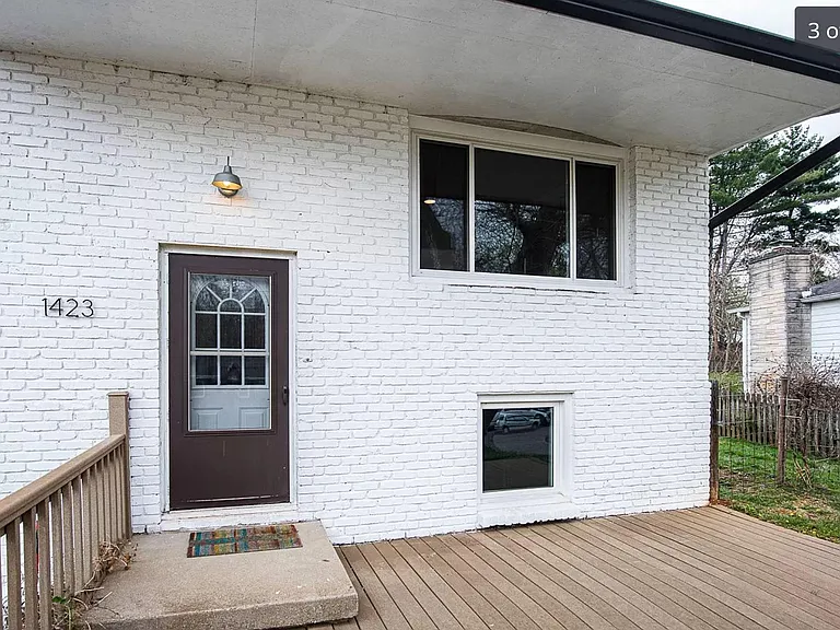 1423 E Dunstan Dr — Photo 3