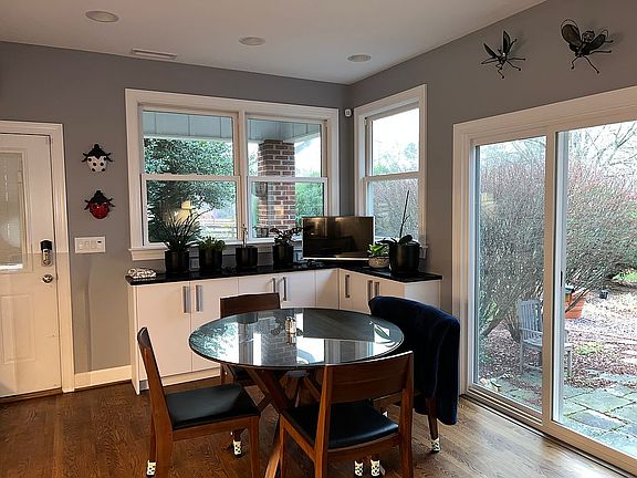 5th image of 1801 Larkspur Ln