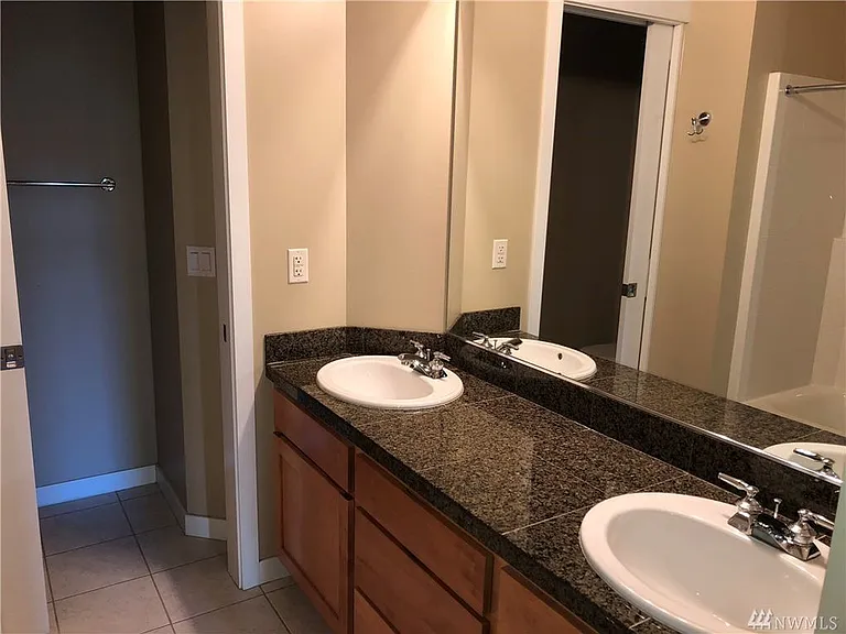 2607 Western Ave #710 — Photo 12