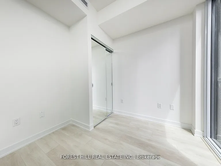 117 Broadway Ave #1302 — Photo 21