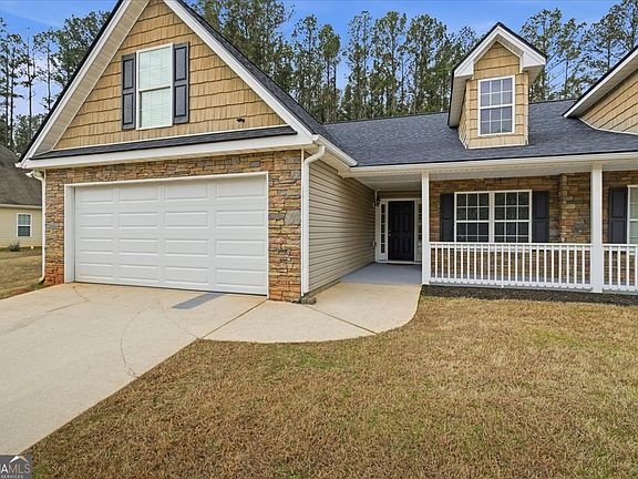 3rd image of 148 Laurel Ln