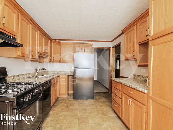 5th image of 1370 Robinwood Dr