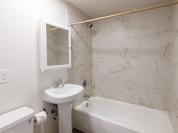 5th image of 2455 Bryant St APT 6