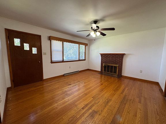 5th image of 230 N Sunset Dr