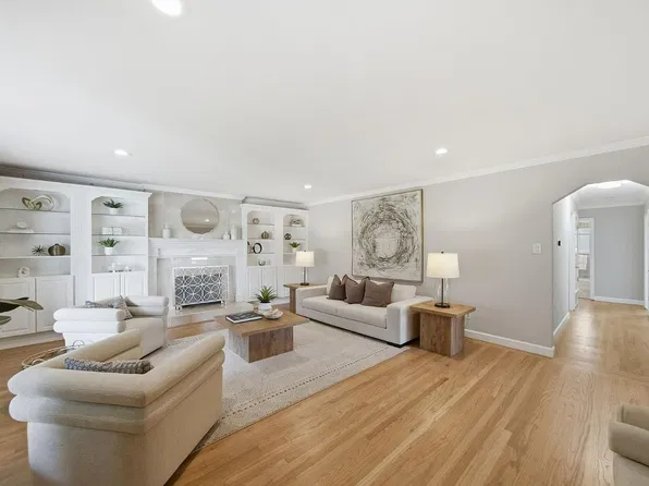 2527 Dekoven Ave, Belmont, CA 94002