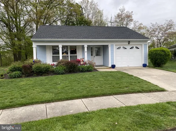 51 Finchley Ct, Southampton, NJ 08088