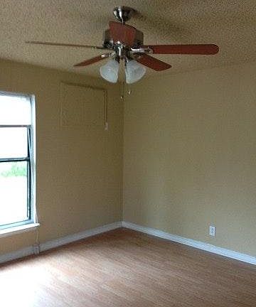 3rd image of 16147 Leal St
