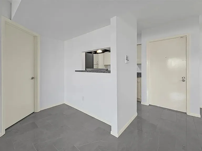 8429 Hearth Dr #32 — Photo 1