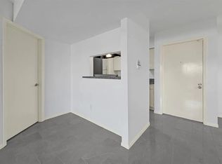 8429 Hearth Dr APT 32, Houston, TX 77054