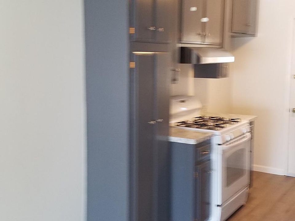 1st image of 150 E Lakeshore Dr Unit 24