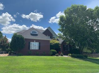 2414 Claymore Ct, Maryville, TN 37803