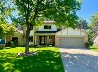 41351 Todd Ln, Novi, MI 48375