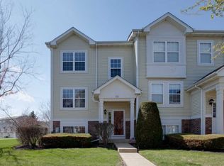 536 Holiday Ln, Hainesville, IL 60073