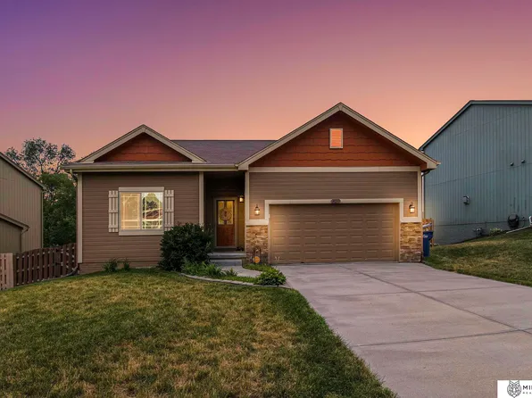 14233 Potter Pkwy, Omaha, NE 68142