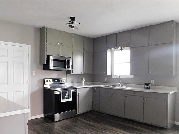 3rd image of 519 Monroe St