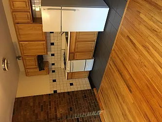 Rented by Peter Meskouris LREB