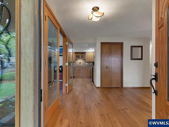 4th image of 4783 Patricia St NE