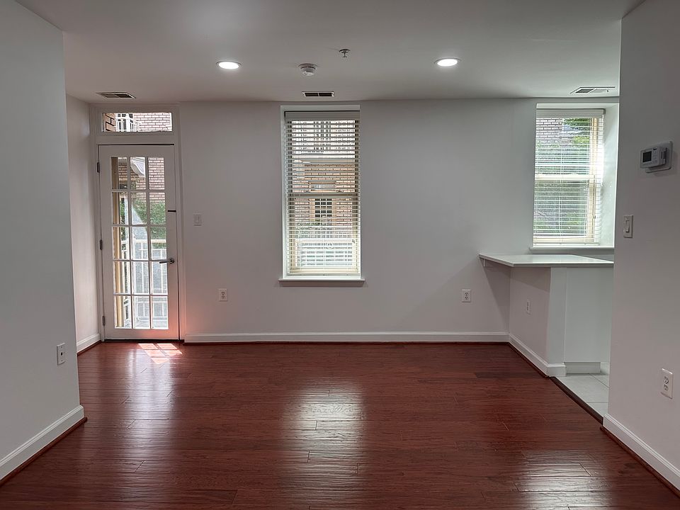 Living room with peninsula eating area