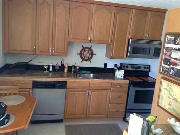 3rd image of 521 Barcelona Ave