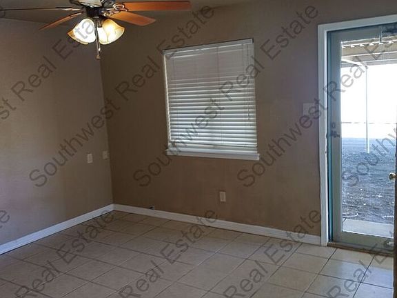 5th image of 613 N Avenue Q #B