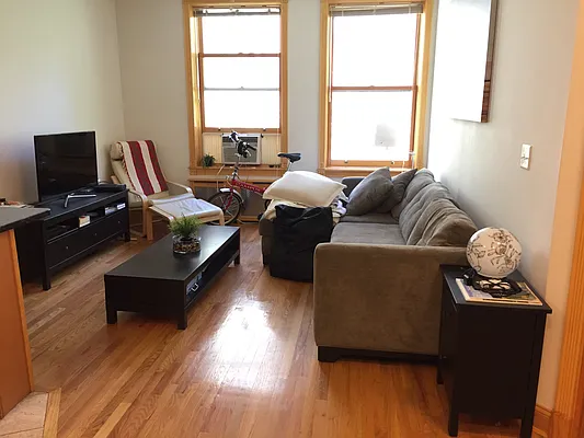 Rented by Joe Gotham LTD | media 13