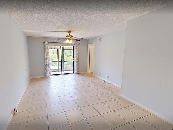 5th image of 7142 GOLF COLONY Court #102