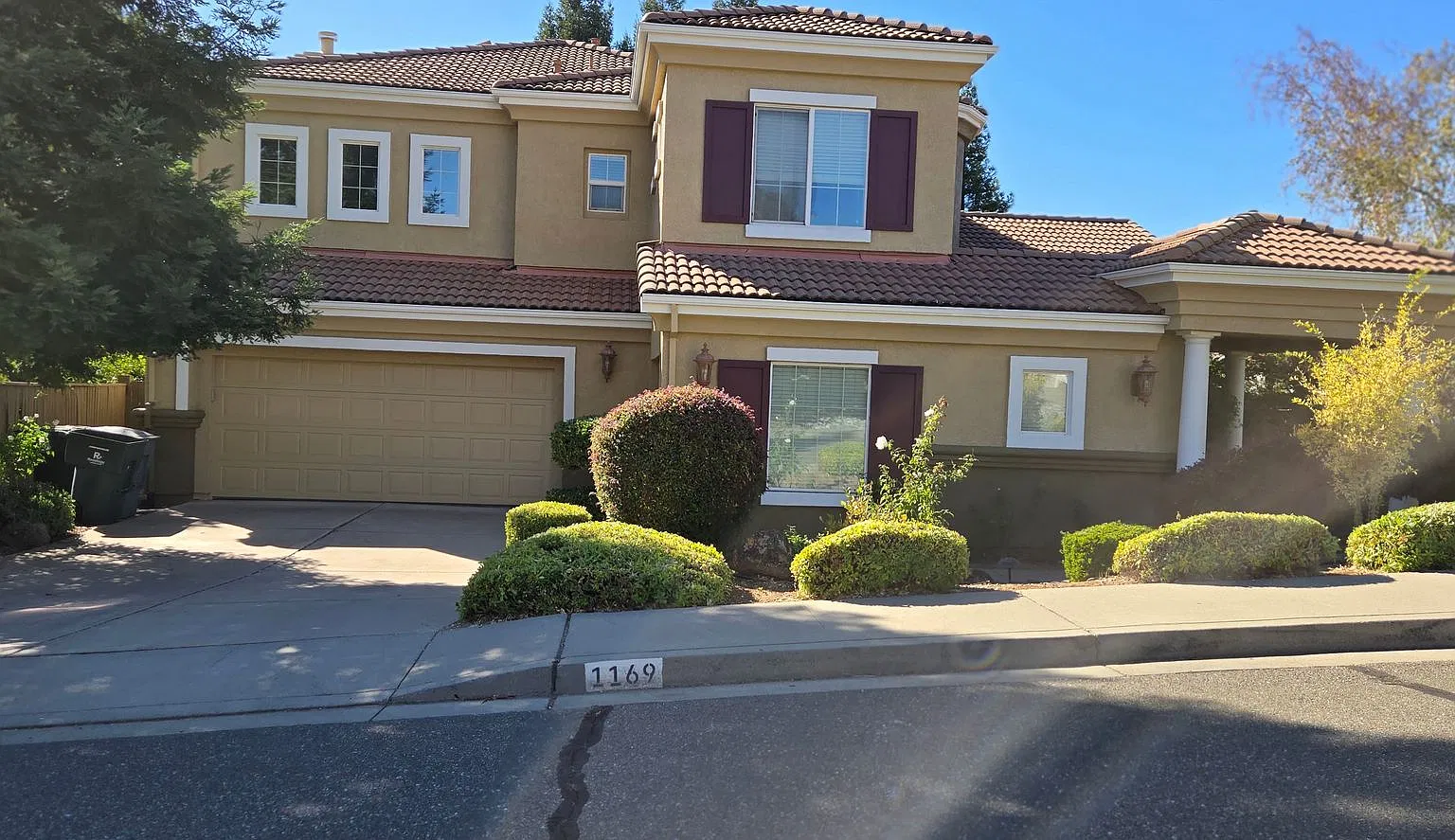 5 Bedroom Stunning Auburn Home in Southridge, and Outdoor Recreation — Photo 1