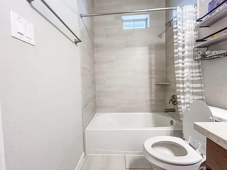 3904 Centre Plains Way — Photo 44