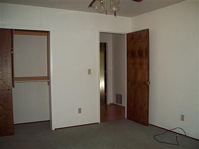 5th image of 23082 Roden Ln