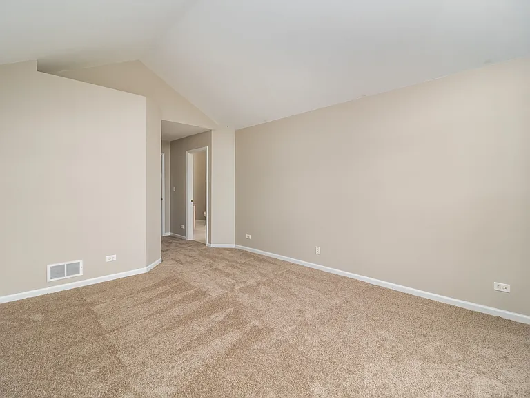 3071 Autumn Lake Dr — Photo 13