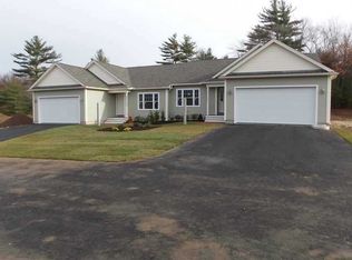 72 Country Meadow Ln, Glocester, RI 02814
