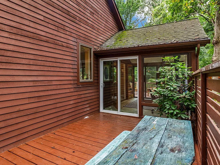 1677 Chinford Trl — Photo 22